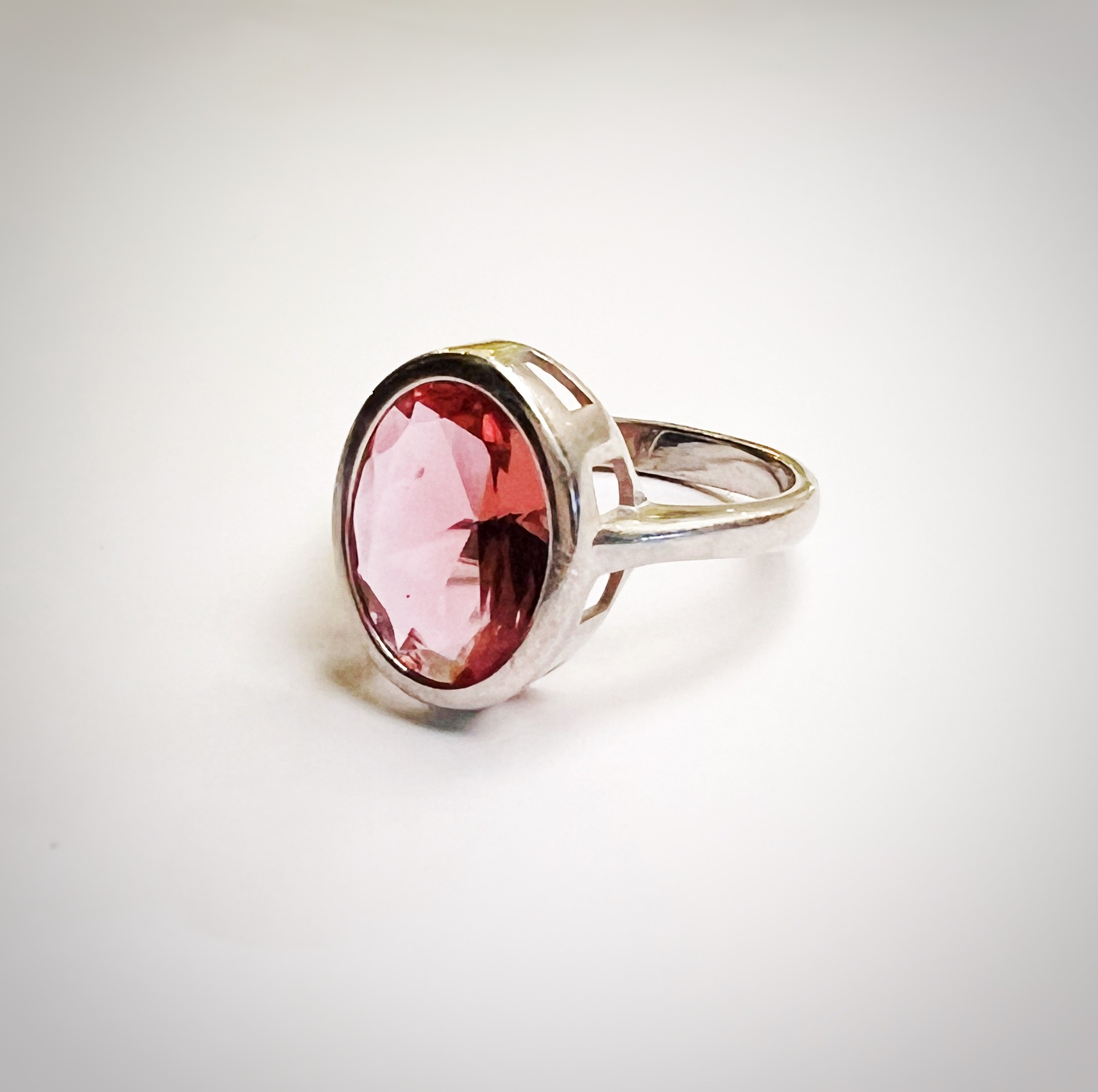 Leyla Zultanite Ring