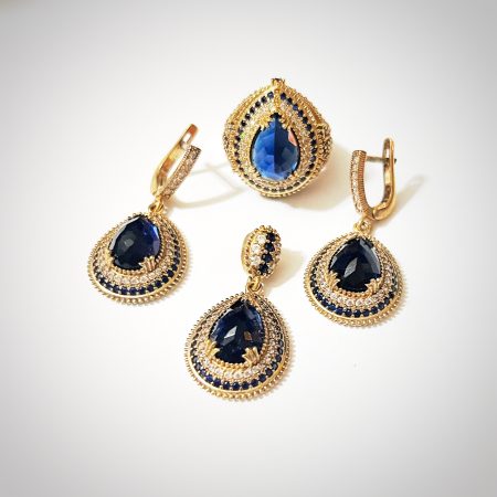 Ottoman Sapphire Earrings, Pendant & Ring Set (Size 6)