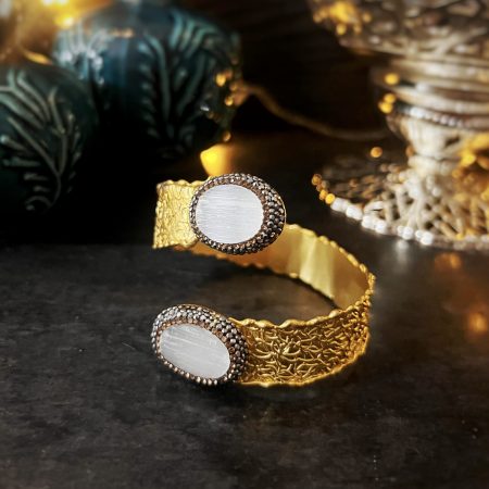 Halime Calcite Bangle