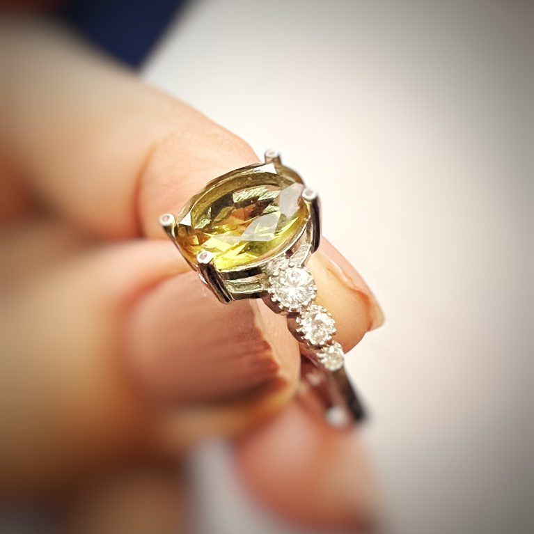 Oval Zultanite Ring