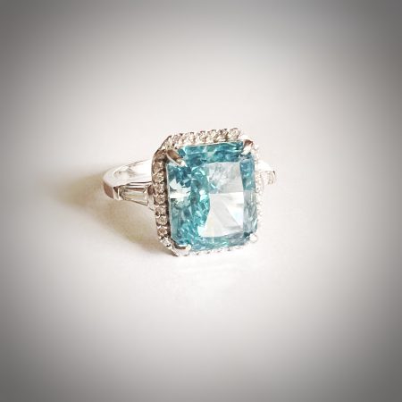 Mavi Ice Ring (Size 8)